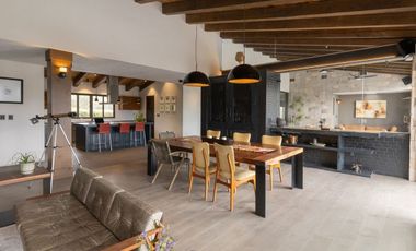 Casa en San Miguel de Allende: Elegancia y Confort en Viñedo Santísima Trinidad