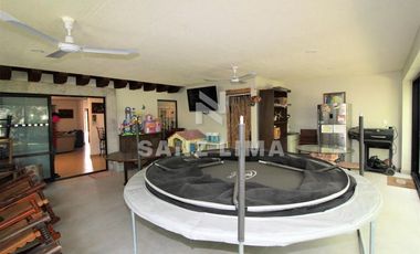 Casco Viejo: Esplendida casa en venta con bellos y generosos espacios