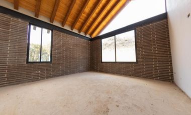 CASA INDEPENDIENTE EN SAN VICENTE LISTA PARA TERMINAR Y ESTRENAR