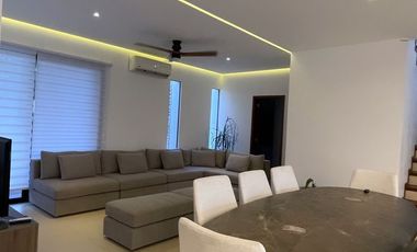 CASA EN VENTA EN PLAYA DEL CARMEN, MAYACOBA