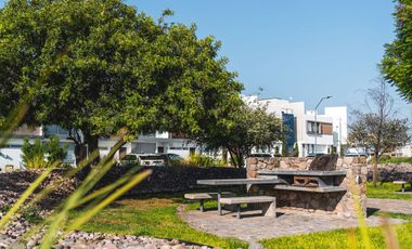Venta de Terrenos en fraccionamiento  en Corregidora, Querétaro $980,000