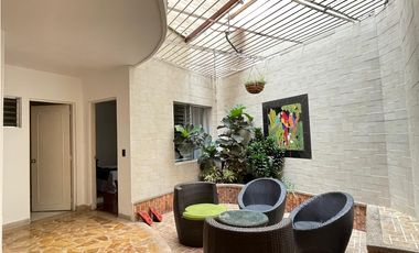Casa Comercial Laureles