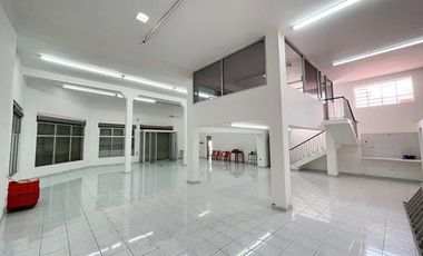 SE VENDE COMO TERRENO PASEO DE MONTEJO