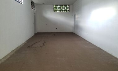 SE VENDE COMO TERRENO PASEO DE MONTEJO