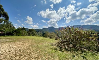 Venta De Lote En El Retiro