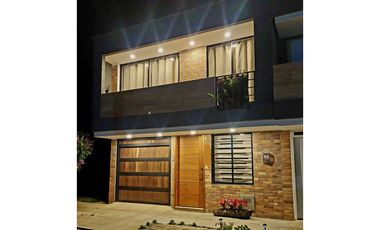 Hermosa Casa Unifamiliar en Venta en La Ceja, Antioquia