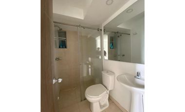 Hermoso  Apartamento en Madrid- Conjunto Azul celeste
