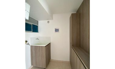 Hermoso  Apartamento en Madrid- Conjunto Azul celeste