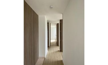 Hermoso  Apartamento en Madrid- Conjunto Azul celeste