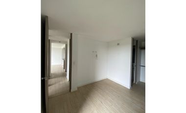 Hermoso  Apartamento en Madrid- Conjunto Azul celeste