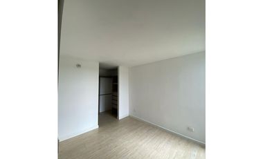 Hermoso  Apartamento en Madrid- Conjunto Azul celeste