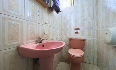 VENTA DE CASA COMERCIAL/ LOTE ZONIFICACION MP-RM3C2, BELLA VISTA (8)