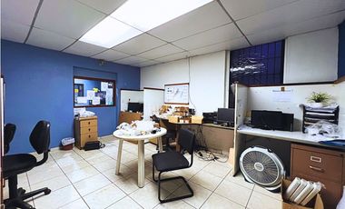 VENTA DE CASA COMERCIAL/ LOTE ZONIFICACION MP-RM3C2, BELLA VISTA (8)
