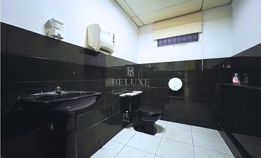 VENTA DE CASA COMERCIAL/ LOTE ZONIFICACION MP-RM3C2, BELLA VISTA (8)
