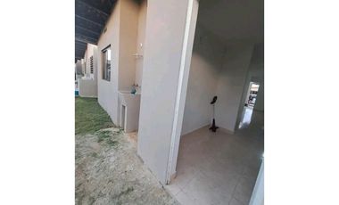 ALQUILO CASA EN SENDEROS DE ARRAIJAN