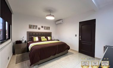 Venta de Casa Modelo Lyon con Piscina Versalles 1 Panamá