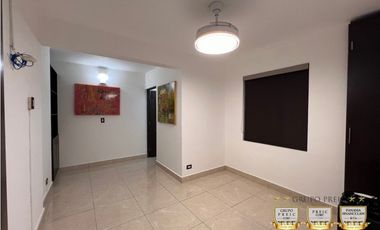 Venta de Casa Modelo Lyon con Piscina Versalles 1 Panamá
