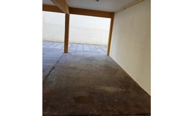 DEPARTAMENTO 4 AMBIENTES C/COCHERA SEMI CUBIERTA FIJA