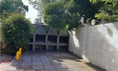 DEPARTAMENTO 4 AMBIENTES C/COCHERA SEMI CUBIERTA FIJA