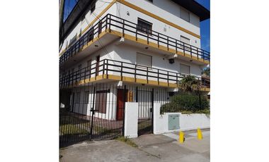 DEPARTAMENTO 4 AMBIENTES C/COCHERA SEMI CUBIERTA FIJA