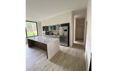 COSTA ESMERALDA - SENDEROS III 303 - ALQUILER