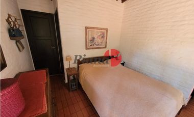 Casa en Venta - Zona Golf - Construcción Solida - Excelente Estado