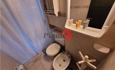 Casa en Venta - Zona Golf - Construcción Solida - Excelente Estado