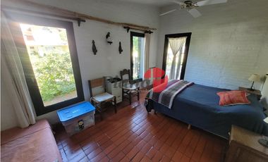 Casa en Venta - Zona Golf - Construcción Solida - Excelente Estado