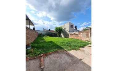 Casa 1 dormitorio con posibilidad de 2 a buen precio!