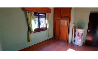 CASA 3 AMB con GARAJE/QUINCHO y GRAN PARQUE - zona ALFAR