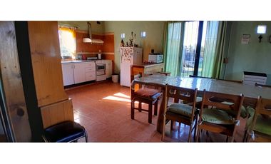 CASA 3 AMB con GARAJE/QUINCHO y GRAN PARQUE - zona ALFAR