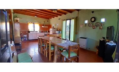 CASA 3 AMB con GARAJE/QUINCHO y GRAN PARQUE - zona ALFAR