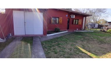 CASA 3 AMB con GARAJE/QUINCHO y GRAN PARQUE - zona ALFAR
