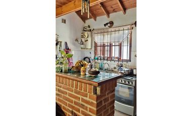 CHALET 3 AMB + DEPTO con PARQUE y GARAJE en SANTA CLARA