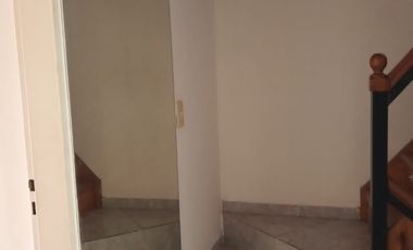 Dúplex en alquiler de 3 dormitorios c/ cochera en Monte Castro