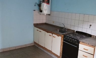 Departamento en alquiler en Isidro Casanova
