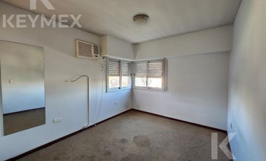 Venta departamento con cochera 3 dormitorios APTO BANCO