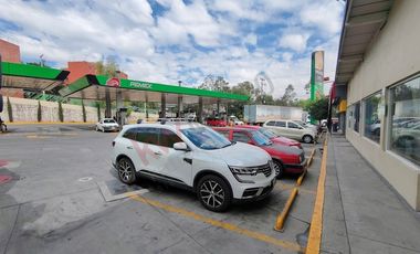 ¡Renta local en gasolinera sobre Av. Gustavo Baz! ¡128 m² por $38,000!