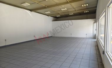 ¡Renta local en gasolinera sobre Av. Gustavo Baz! ¡128 m² por $38,000!