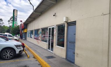 ¡Renta local en gasolinera sobre Av. Gustavo Baz! ¡128 m² por $38,000!