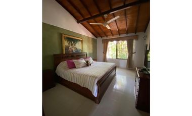 VENTA DE CASA EN BAVARIA CONJUNTO CERRADO ACABADOS DE LUJO