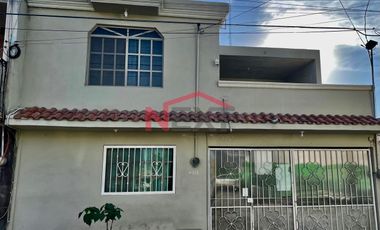 VENTA DE CASA AL SUR
