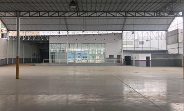 ALQUILO LOCAL COMERCIAL EN PLENA AVENIDA FAUCETT
