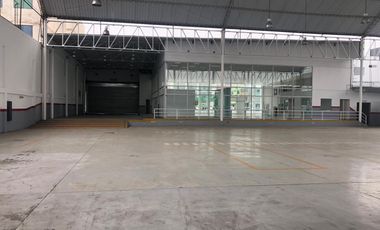 ALQUILO LOCAL COMERCIAL EN PLENA AVENIDA FAUCETT