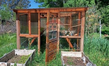 Casa + cabañas en parcela / 10 min Melipilla.