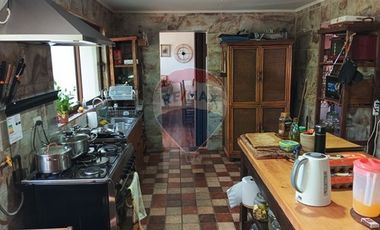 Casa + cabañas en parcela / 10 min Melipilla.