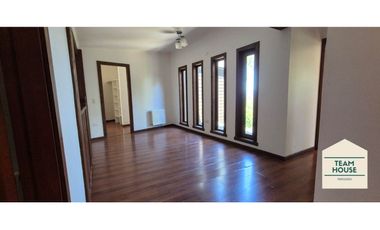 Gran Casa, Condominio Los Aromos