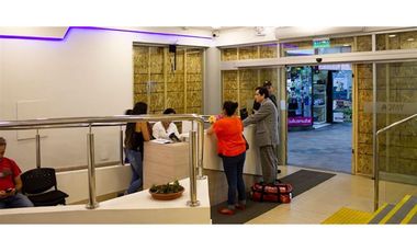 EXCELENTE!! Edificio Emblemático de Oficinas y Locales Comerciales en Centro de Concepción
