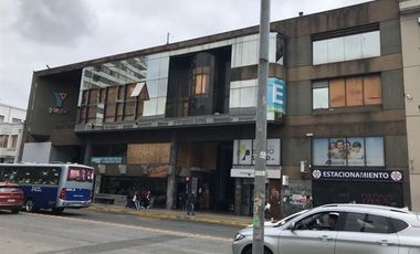 EXCELENTE!! Edificio Emblemático de Oficinas y Locales Comerciales en Centro de Concepción