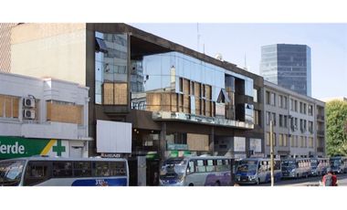 EXCELENTE!! Edificio Emblemático de Oficinas y Locales Comerciales en Centro de Concepción